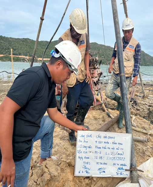 HÌNH ẢNH THÍ NGHIỆM KHOAN MÙN